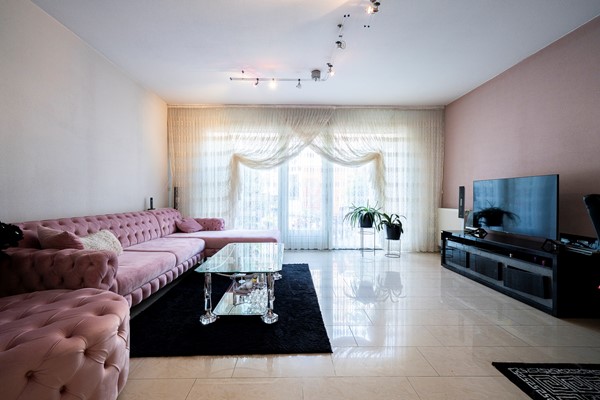Medium property photo - Vriezenveenstraat 10, 2541 RZ Den Haag